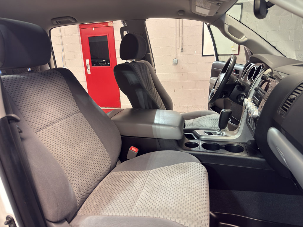 Used 2012 Toyota Tundra 4x4 CrewMax w/ Tow Pkg image 21