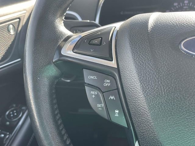 Used 2020 Ford Edge Titanium w/ Equipment Group 301A FWD image 22