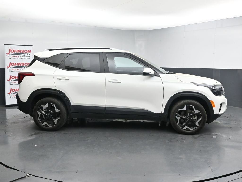 Used 2025 Kia Seltos S image 9
