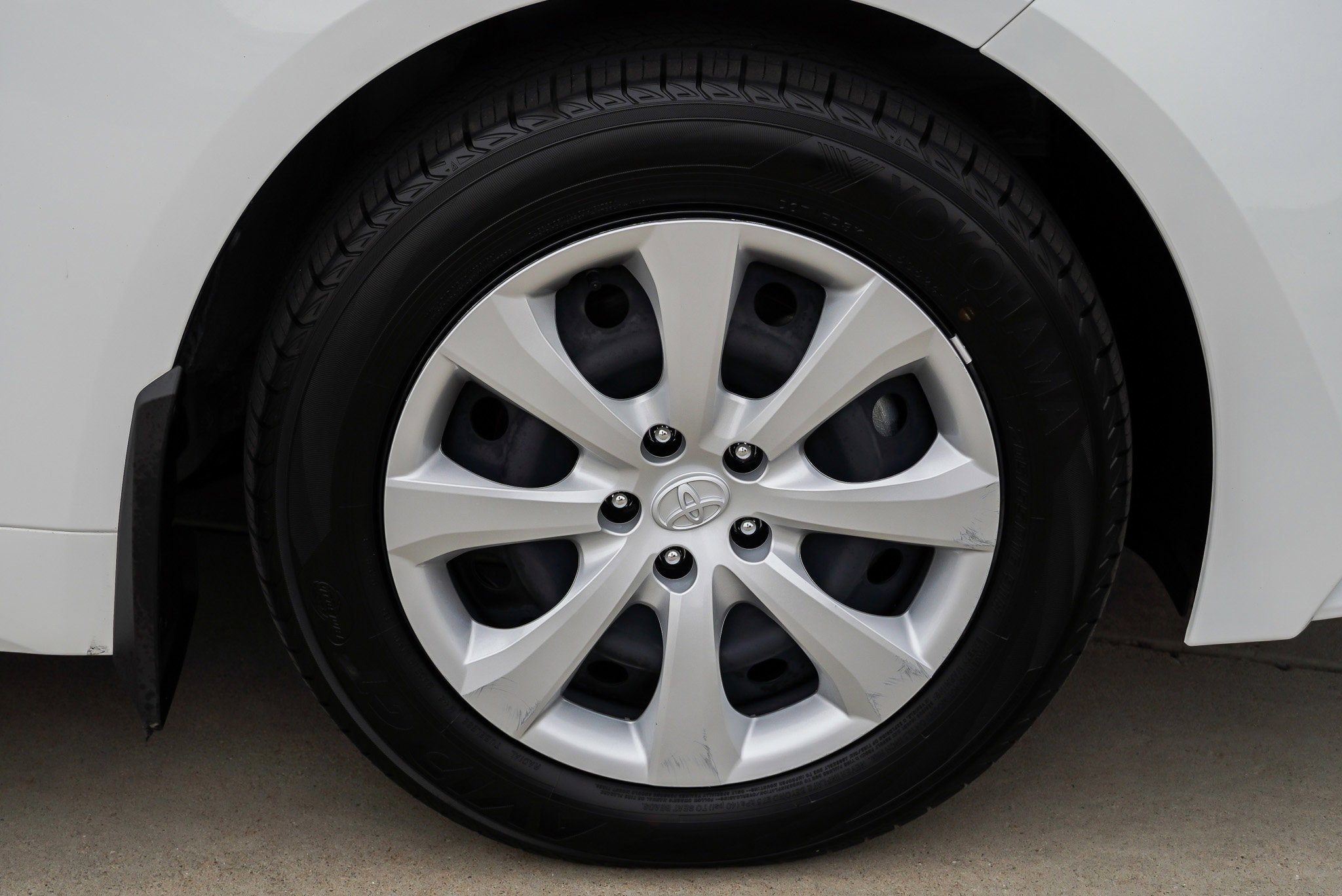 Certified 2025 Toyota Corolla LE w/ Carpet Mat Package (TMS) AWD/4WD image 10