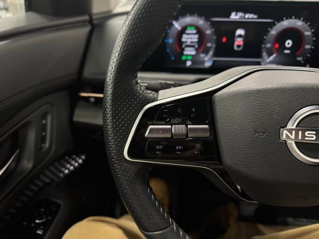 Used 2023 Nissan Ariya FWD image 26