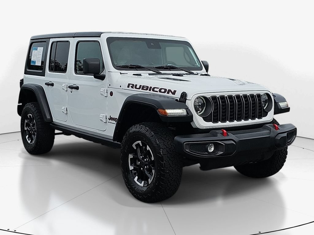 Used 2025 Jeep Wrangler Unlimited Rubicon AWD/4WD image 3