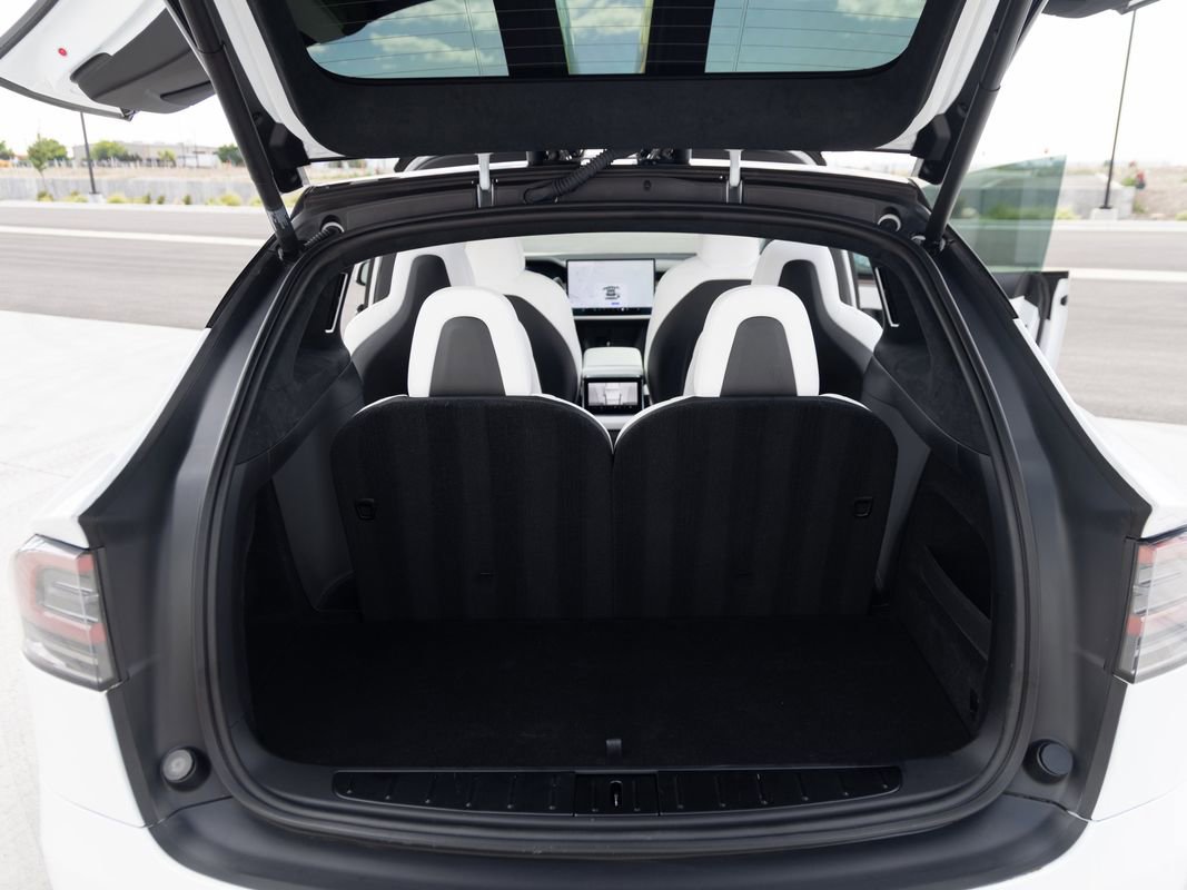Used 2022 Tesla Model X AWD/4WD image 18