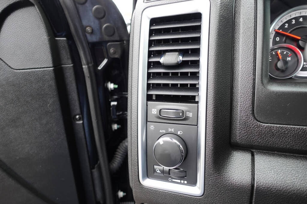 Used 2023 RAM 1500 Warlock AWD/4WD image 53