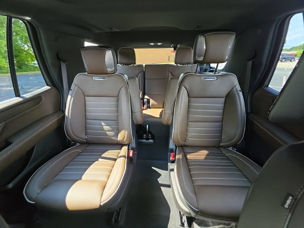 New 2026 GMC Yukon Denali Ultimate AWD/4WD image 33