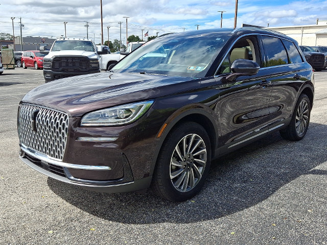 Used 2023 Lincoln Corsair Reserve w/ Equipment Group 202A AWD/4WD image 3