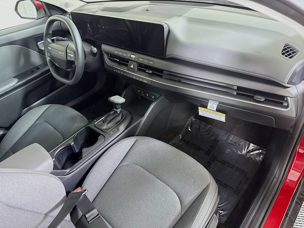 Certified 2025 Kia K4 FWD image 30
