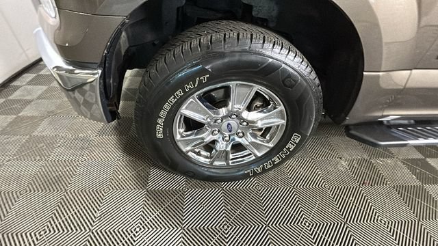 Used 2015 Ford F150 XLT w/ Equipment Group 302A Luxury AWD/4WD image 9