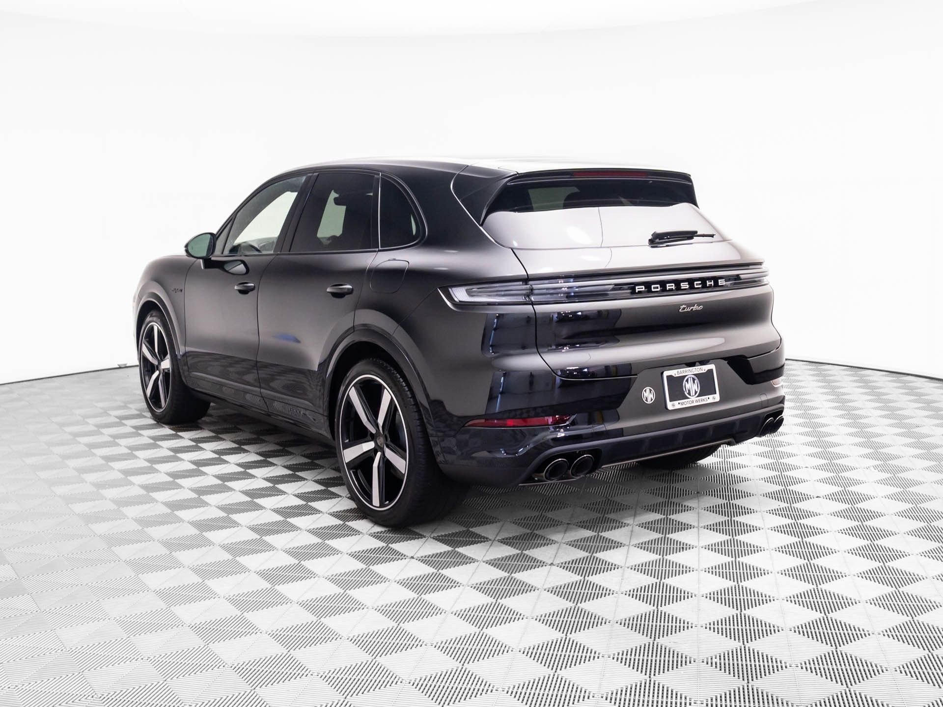 New 2025 Porsche Cayenne Turbo image 3