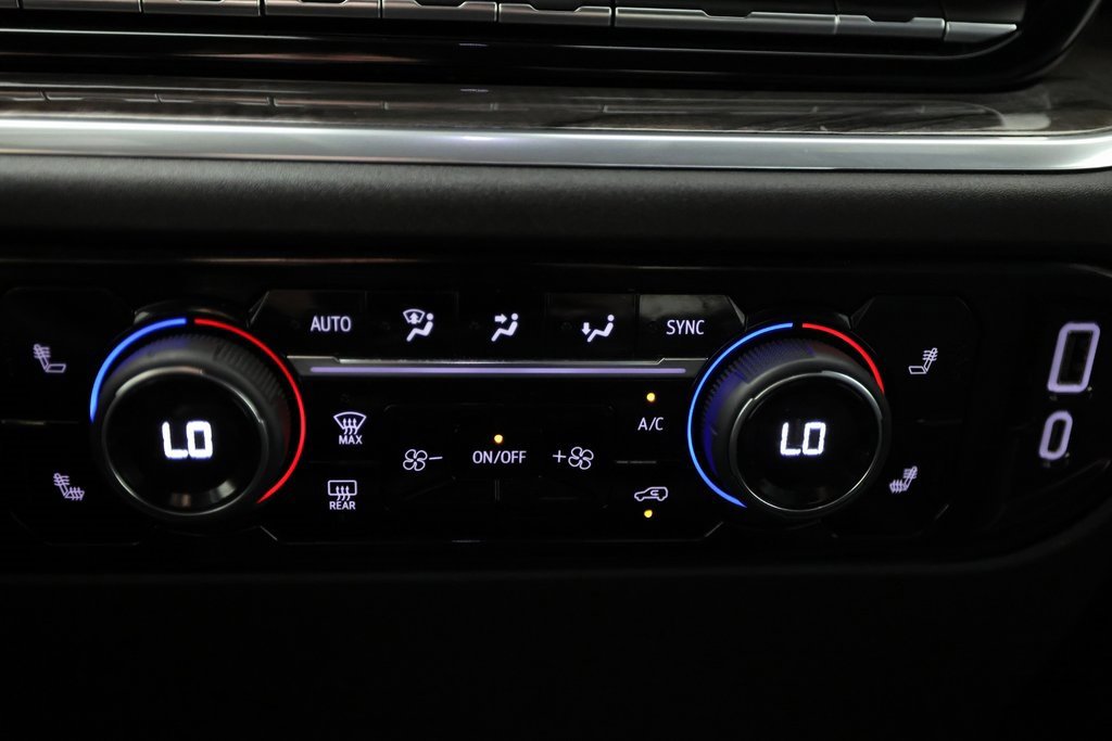 Used 2025 Chevrolet Silverado 3500 LTZ image 25