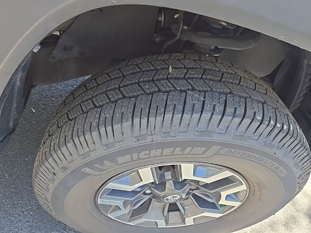 Certified 2022 Toyota Tacoma TRD Off-Road w/ Technology Package image 14
