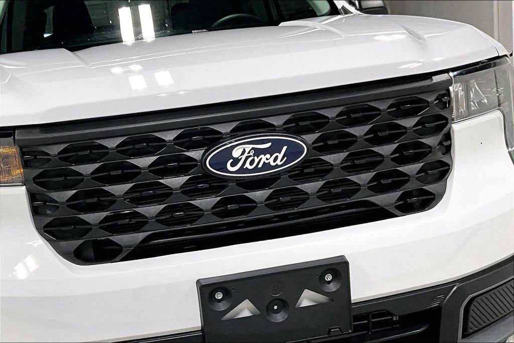 Used 2025 Ford Maverick XLT w/ 4K Tow Package AWD/4WD image 36