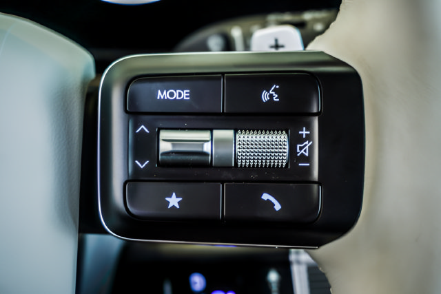 Certified 2026 Hyundai Santa Fe SE FWD image 36