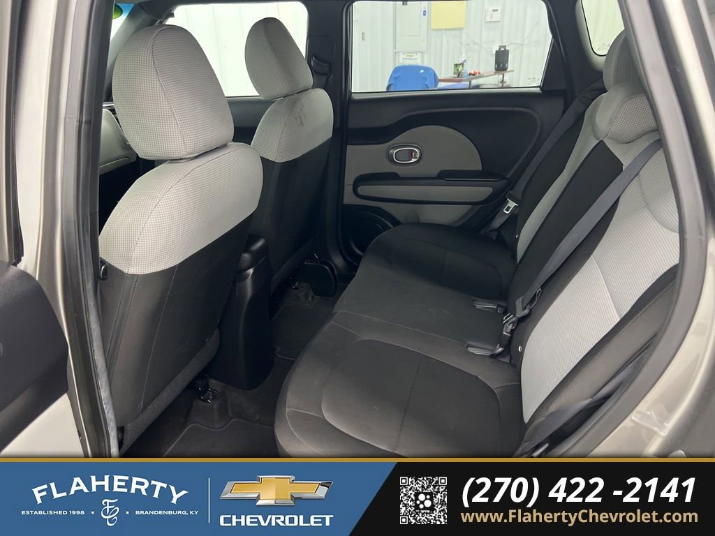Used 2016 Kia Soul image 11