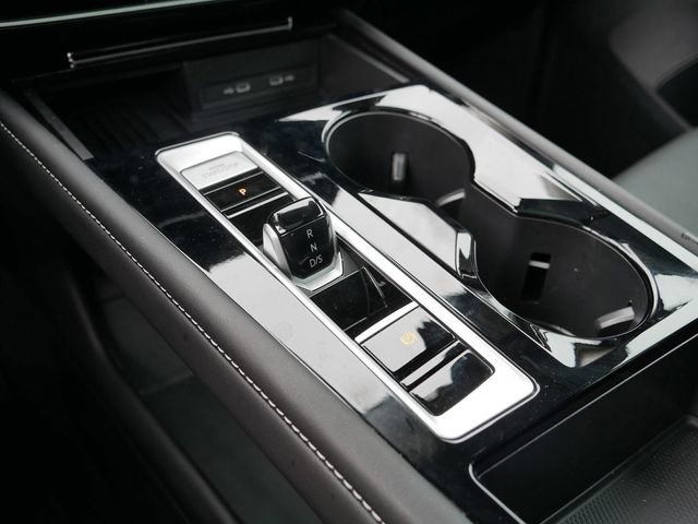 Certified 2025 Volkswagen Atlas SEL image 30