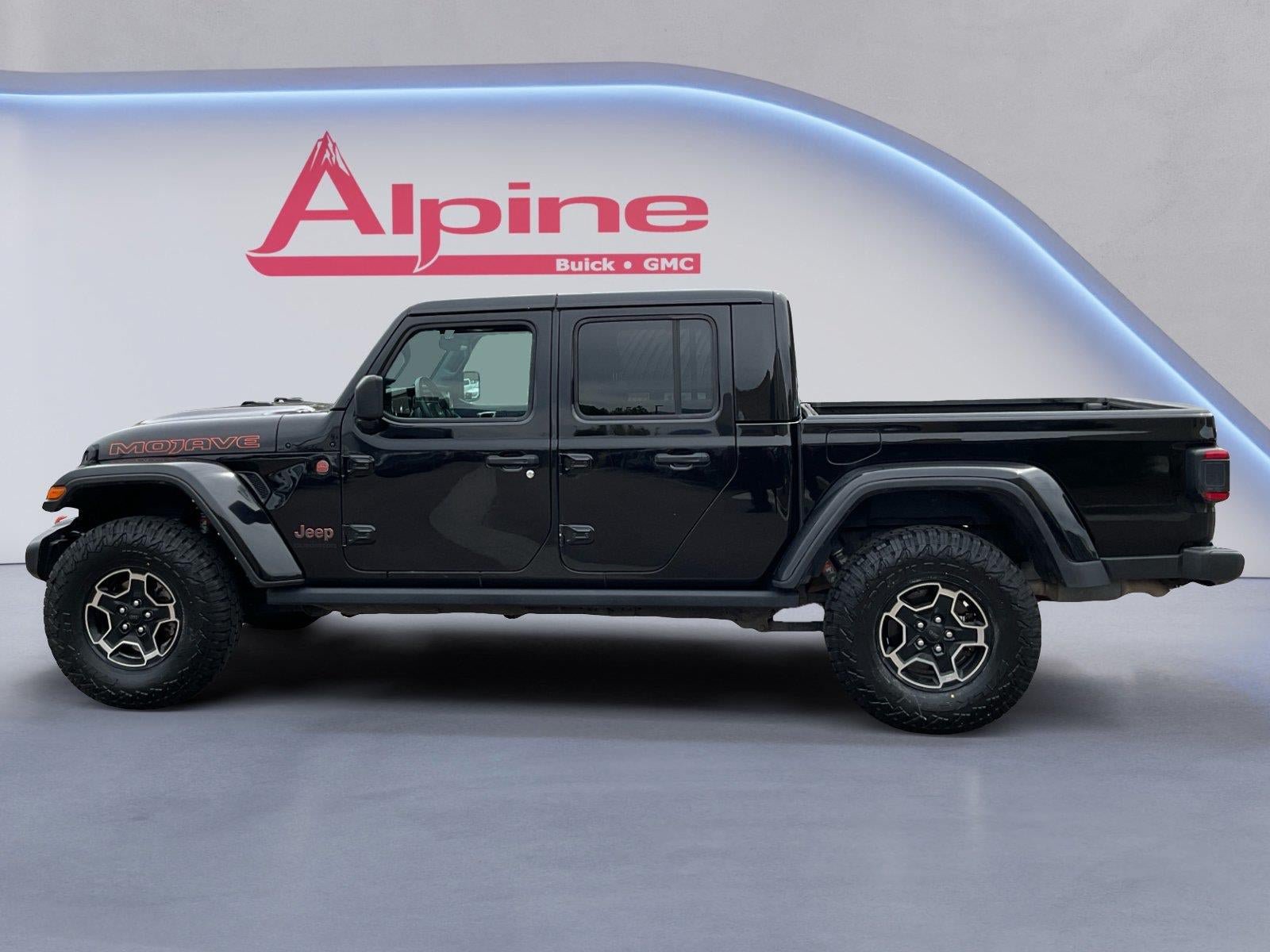 Used 2021 Jeep Gladiator Mojave AWD/4WD image 2
