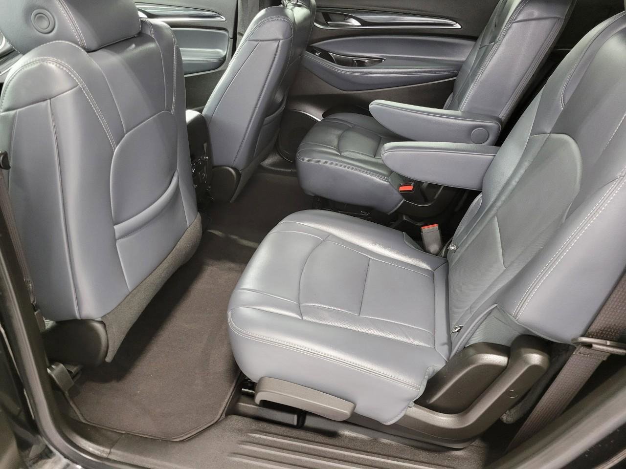 Used 2024 Buick Enclave Premium image 22