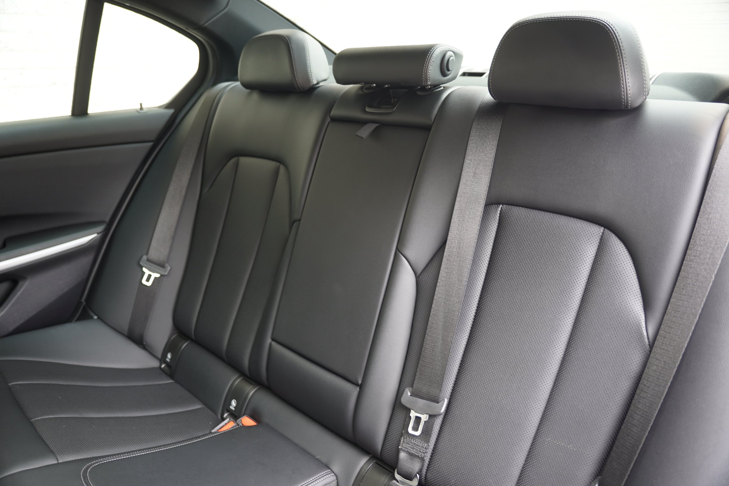 Used 2024 BMW M340i w/ Premium Package RWD image 29