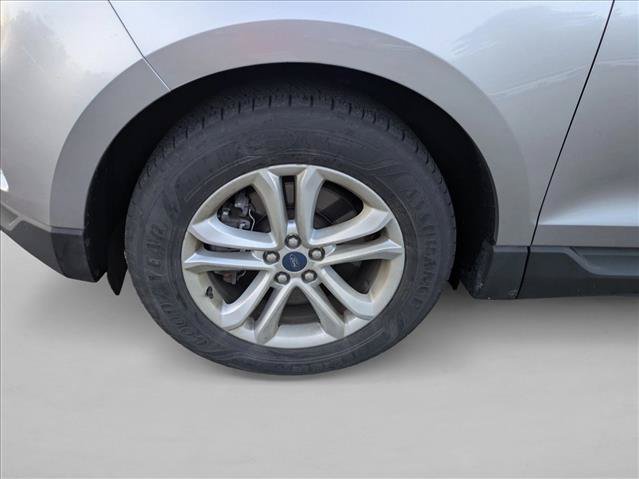 Used 2020 Ford Edge SEL w/ Convenience Package AWD/4WD image 10