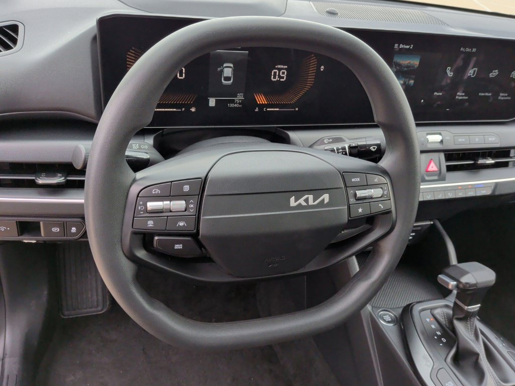 Used 2026 Kia K4 FWD image 16
