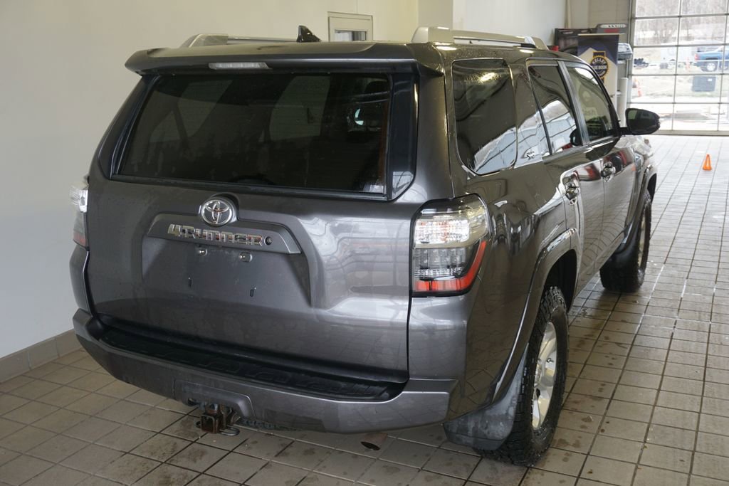 Used 2016 Toyota 4Runner SR5 Premium image 15