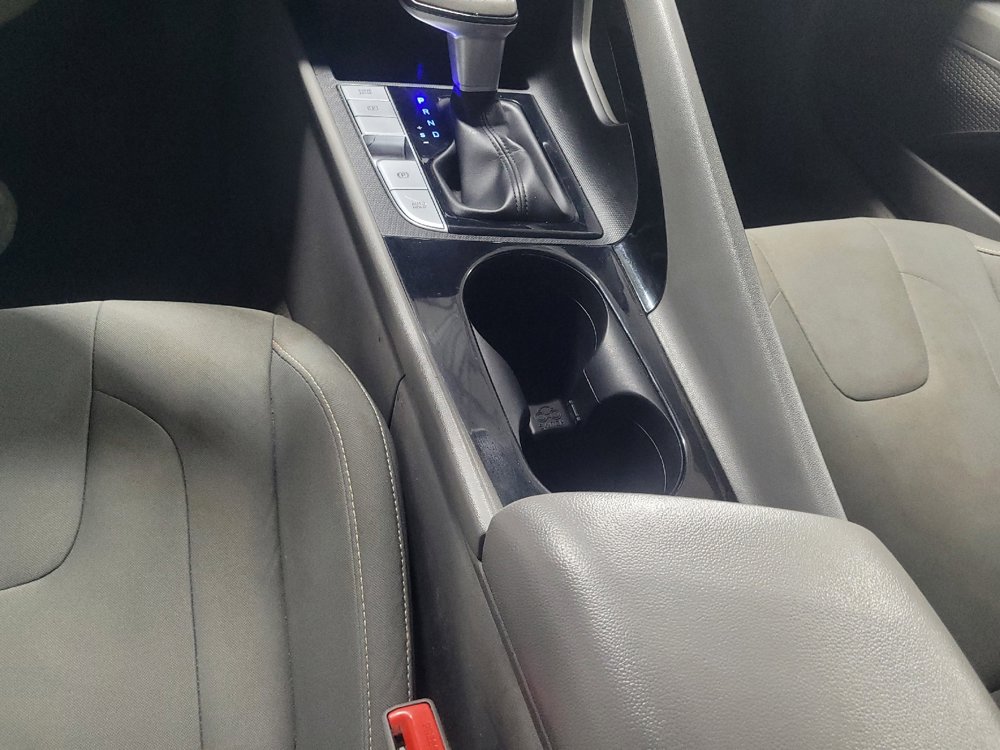 Used 2022 Hyundai Elantra SEL w/ Convenience Package image 26