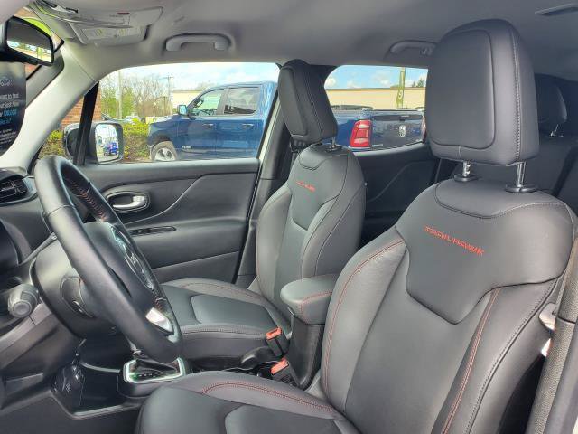 Used 2023 Jeep Renegade Trailhawk w/ Trailhawk Elite Group AWD/4WD image 6