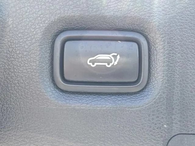 Used 2020 Hyundai Santa Fe SEL w/ Convenience Package FWD image 15