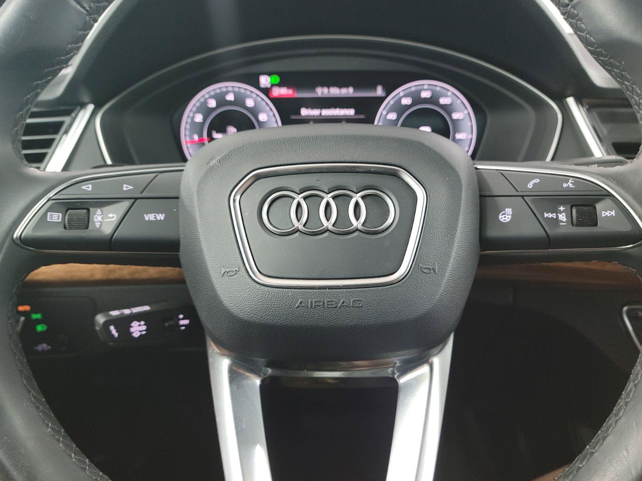 Used 2023 Audi Q5 2.0T Premium Plus w/ Premium Plus Package AWD/4WD image 17