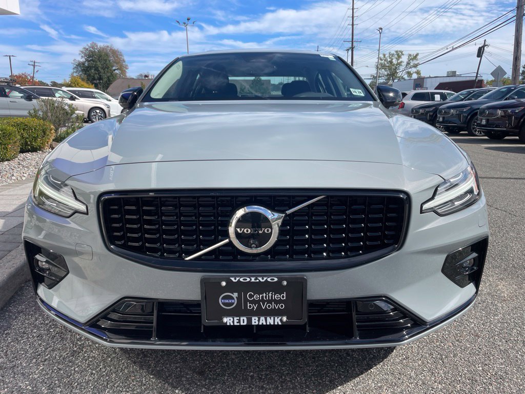 Certified 2024 Volvo S60 B5 Plus w/ Climate Package AWD/4WD image 8