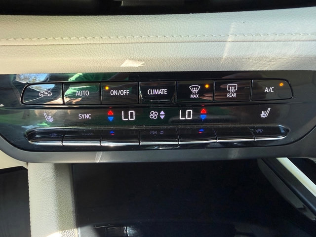 Used 2021 Buick Envision Essence image 23