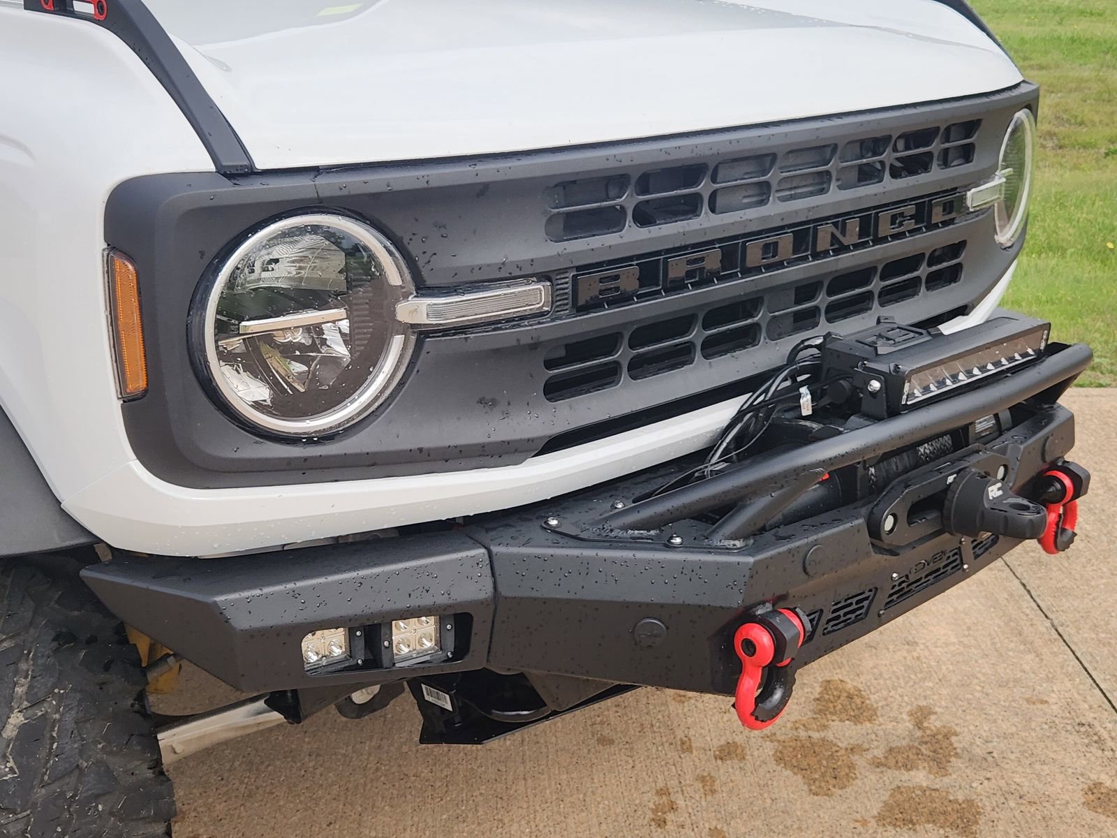 Used 2023 Ford Bronco 2-Door w/ Sasquatch Package AWD/4WD image 12