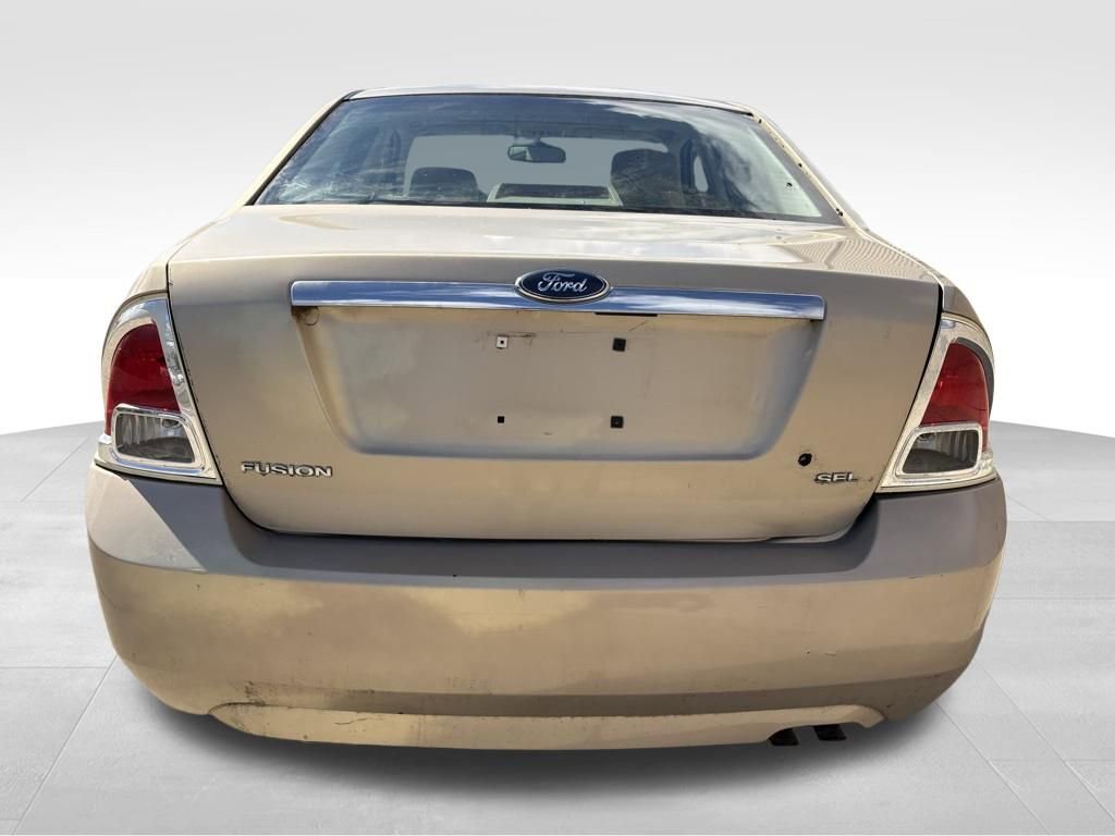 Used 2006 Ford Fusion SEL image 2