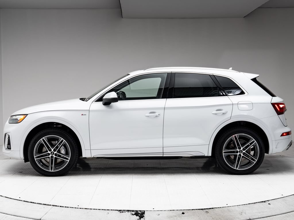 Used 2023 Audi Q5 e Premium w/ Convenience Package AWD/4WD image 2