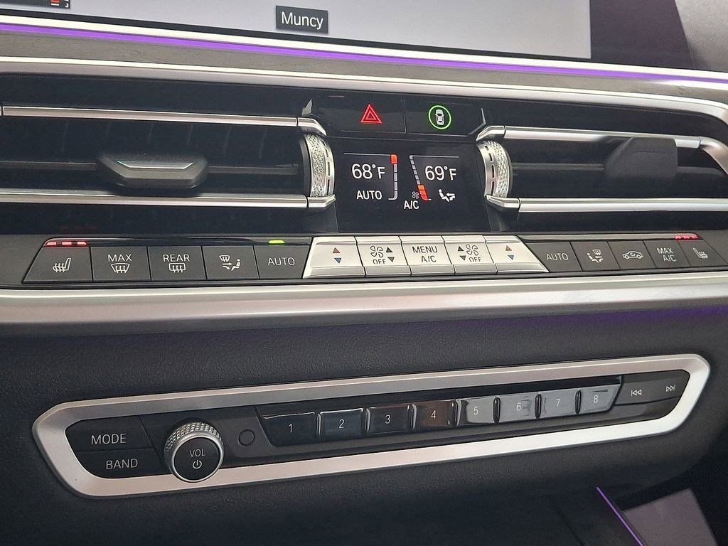 Used 2023 BMW X5 xDrive40i w/ Premium Package image 14