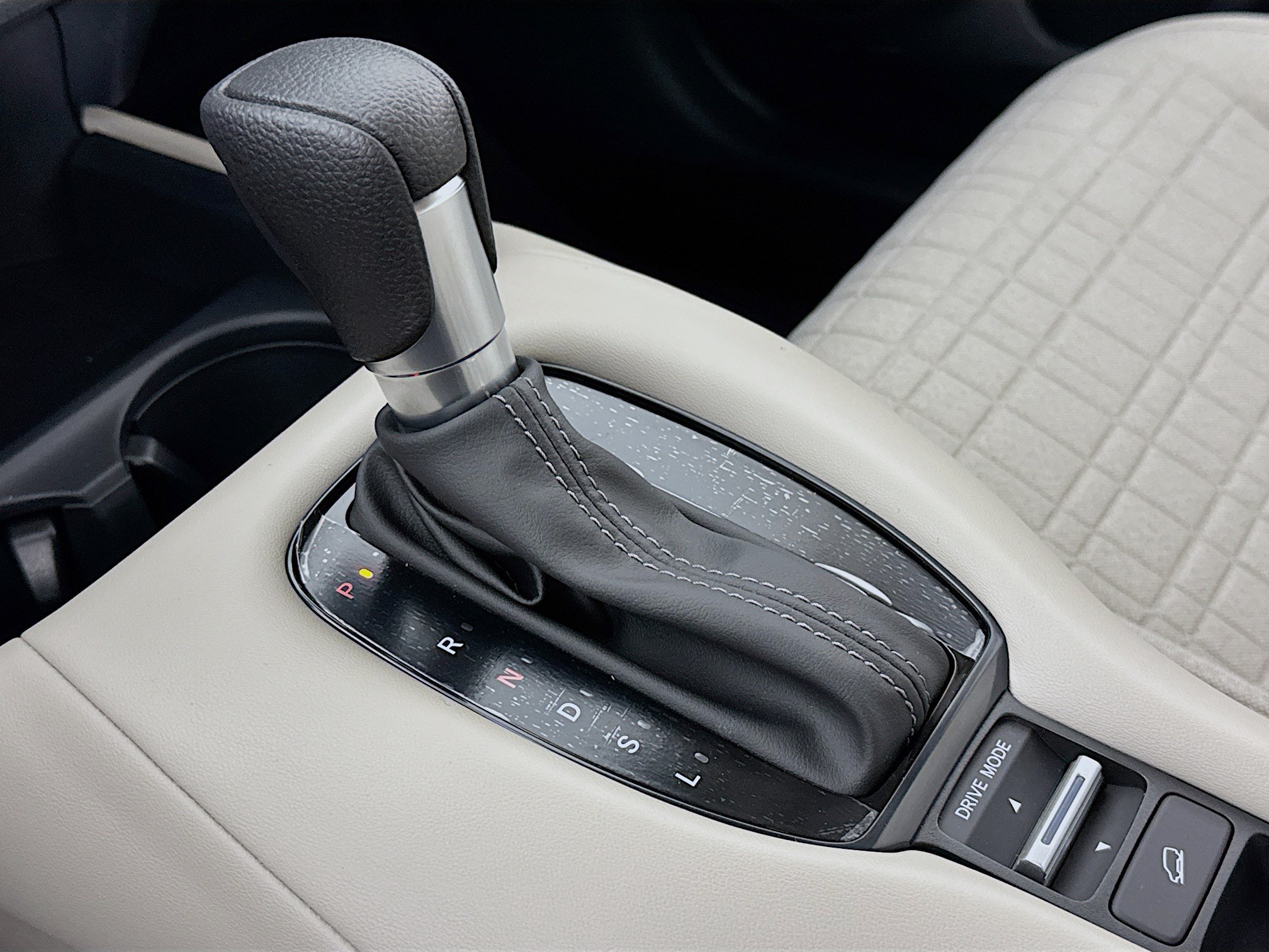 New 2027 Honda HR-V LX image 16