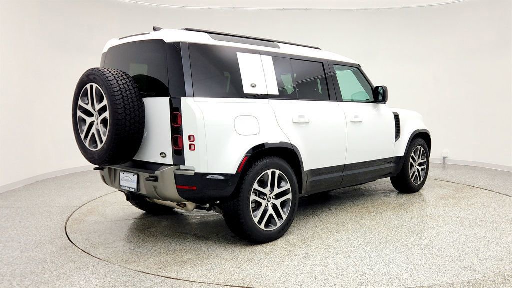 Used 2022 Land Rover Defender 110 X-Dynamic HSE image 5