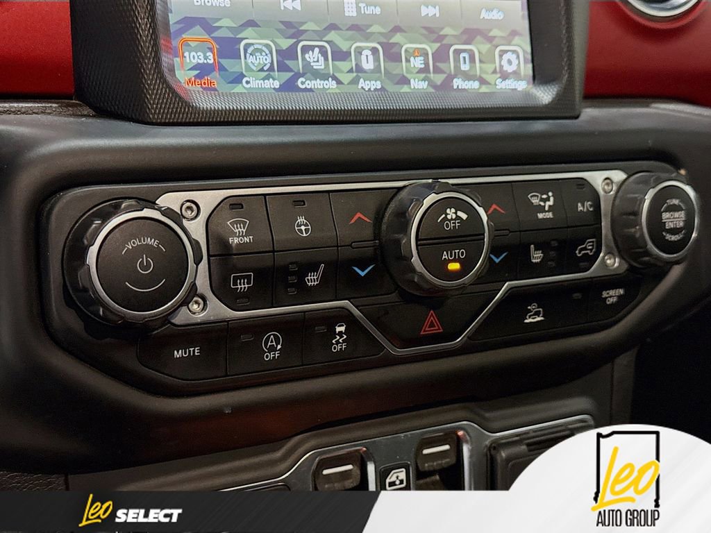 Used 2021 Jeep Gladiator Rubicon w/ Dual Top Group AWD/4WD image 16