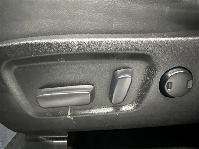 Used 2019 Toyota Highlander Plus image 12