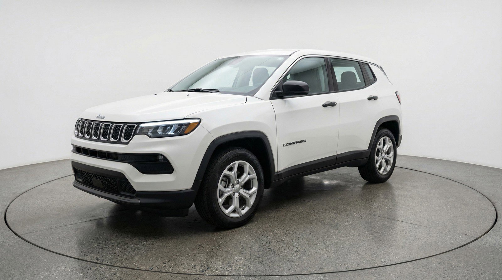 Used 2025 Jeep Compass Latitude image 3