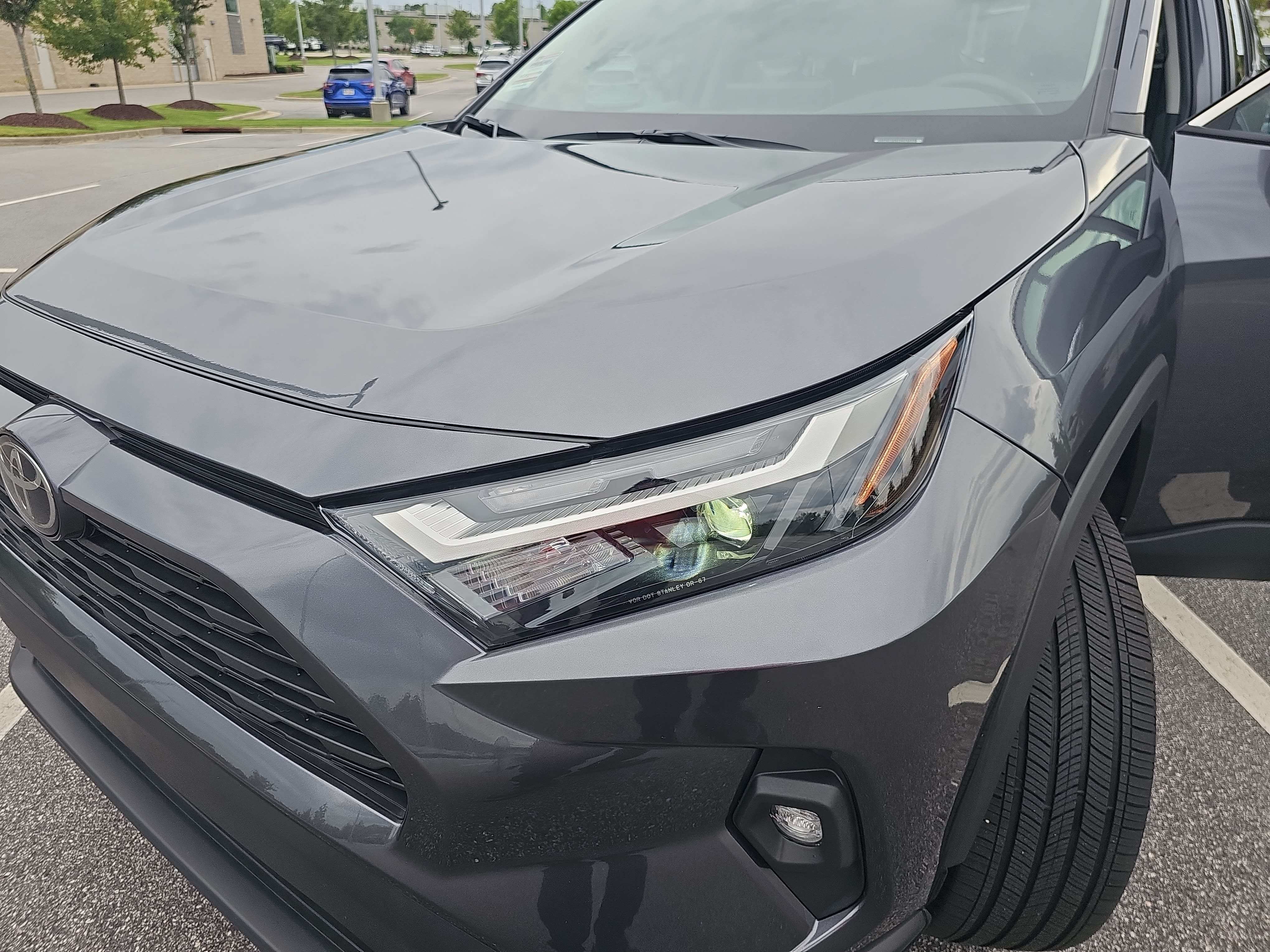 Used 2024 Toyota RAV4 XLE Premium FWD image 32
