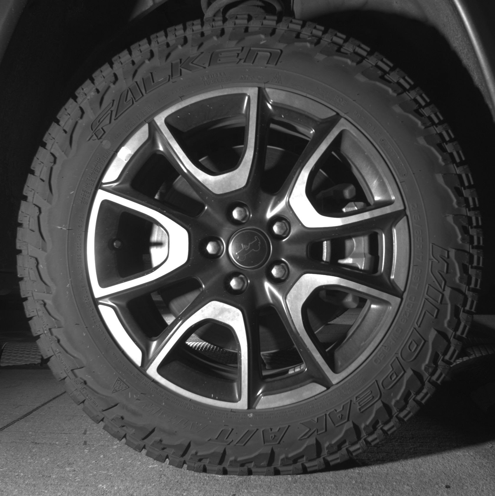 Used 2025 Jeep Compass Trailhawk image 13