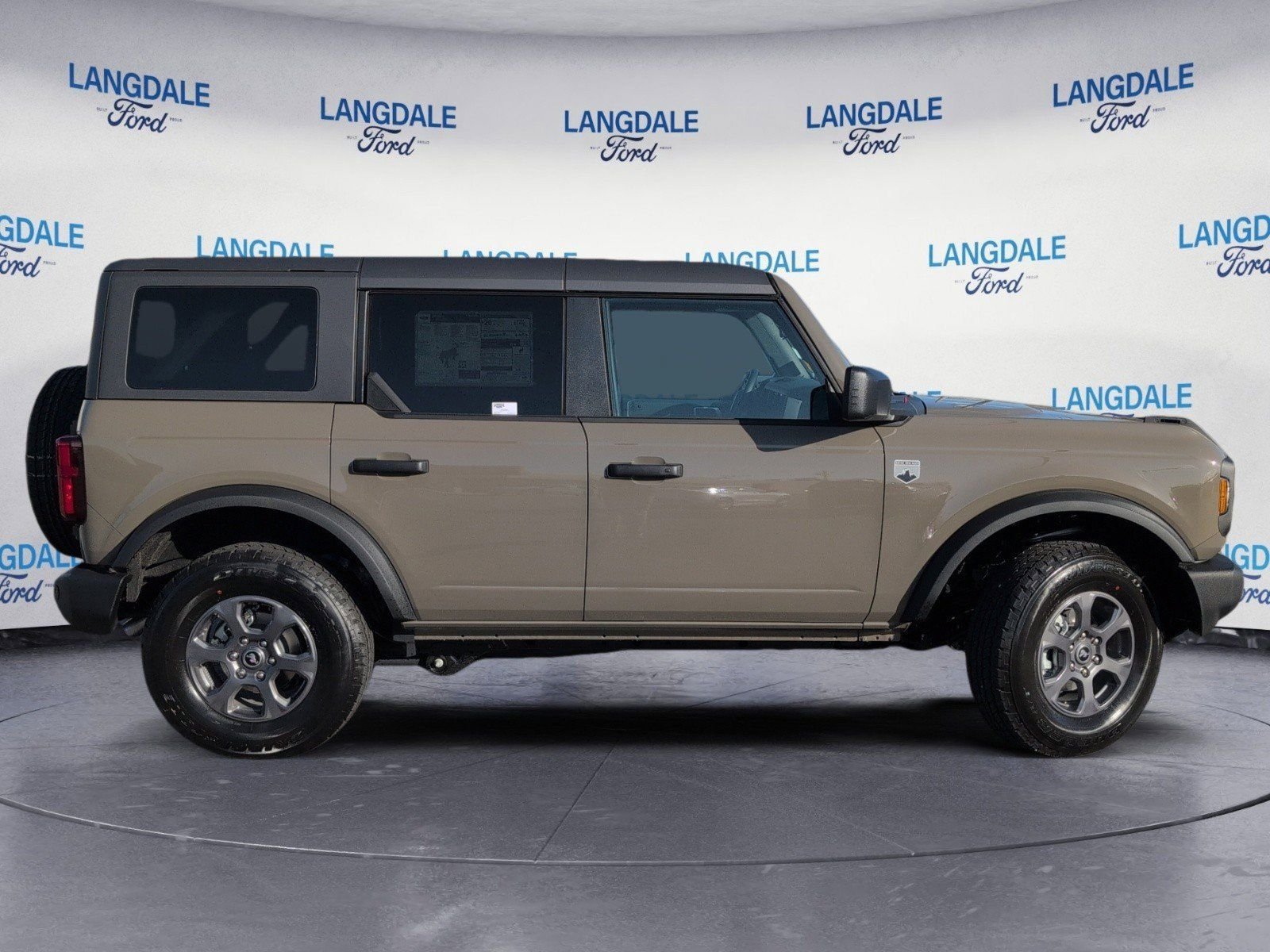New 2025 Ford Bronco Big Bend video 3
