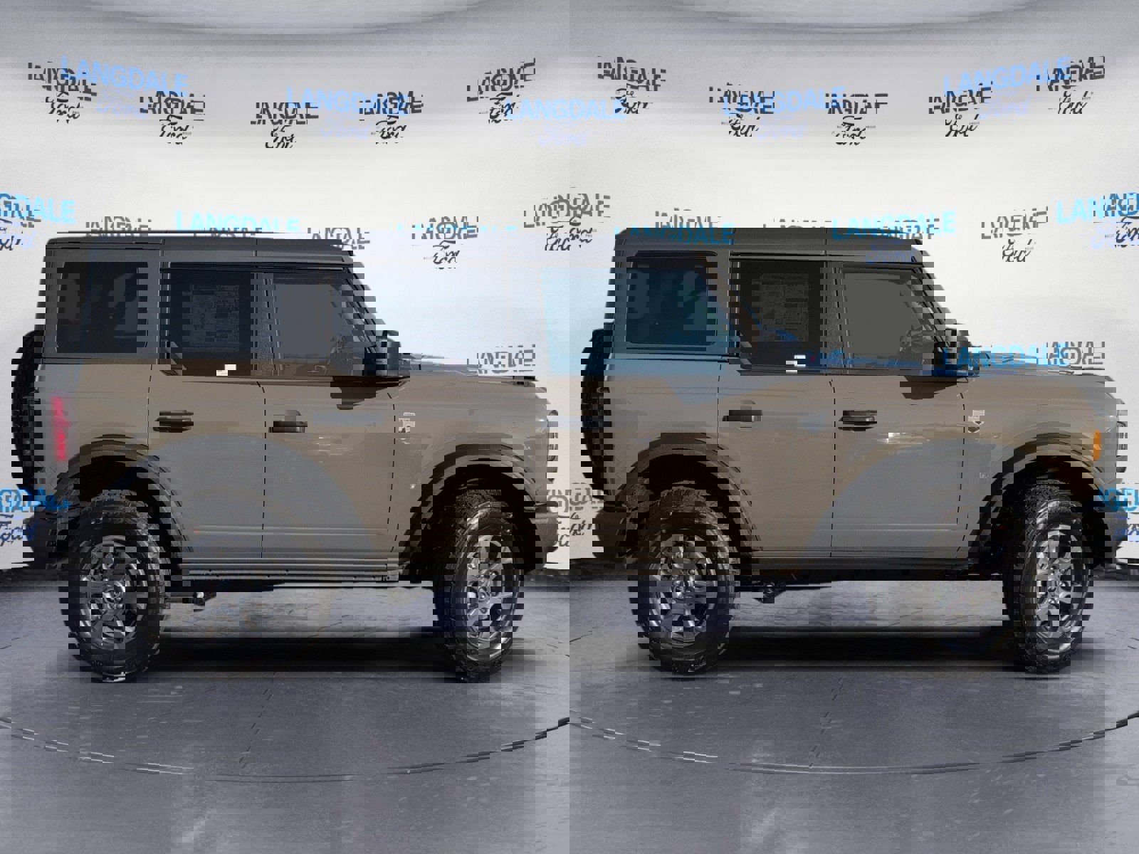 New 2025 Ford Bronco Big Bend image 3