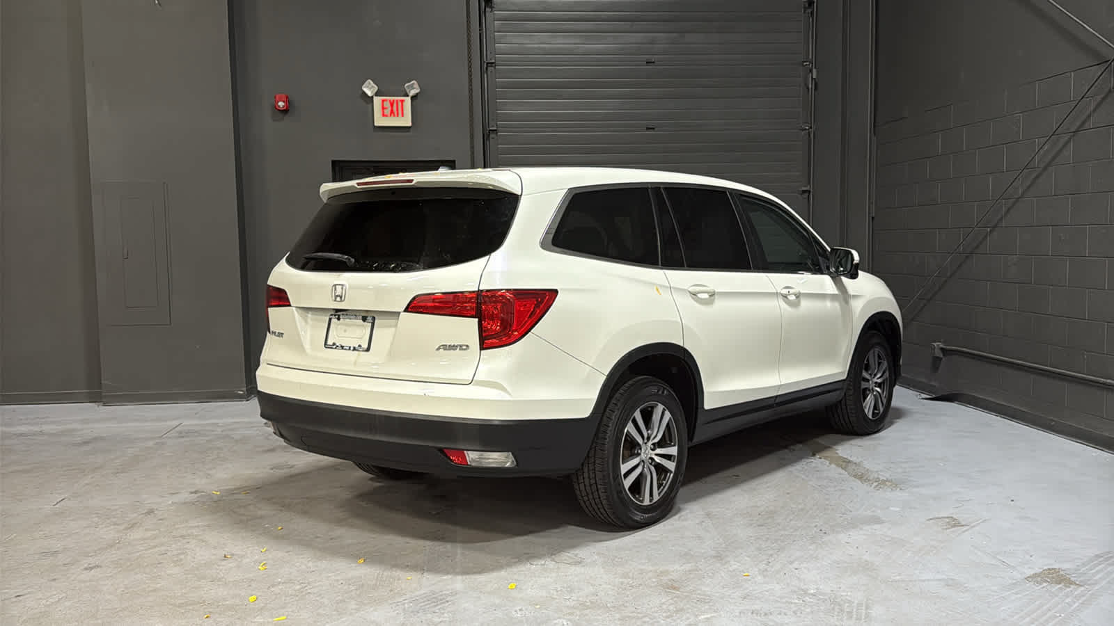 Used 2017 Honda Pilot EX-L image 4