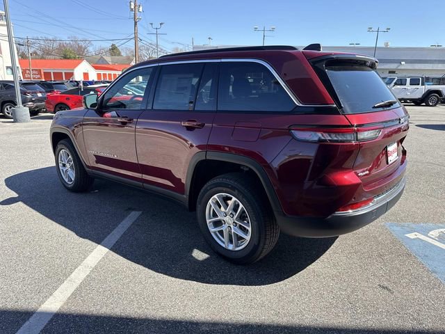 New 2026 Jeep Grand Cherokee Laredo AWD/4WD image 18