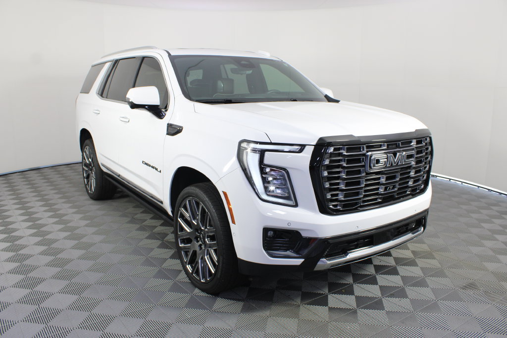 Used 2026 GMC Yukon Denali Ultimate w/ LPO, Illumination Package AWD/4WD image 9