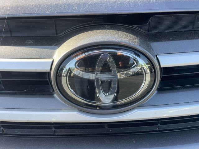 Used 2017 Toyota Highlander XLE FWD image 3