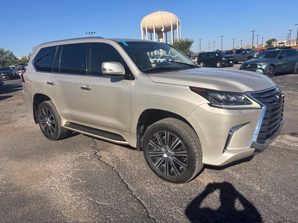 Used 2019 Lexus LX 570 4WD w/ Luxury Package image 3