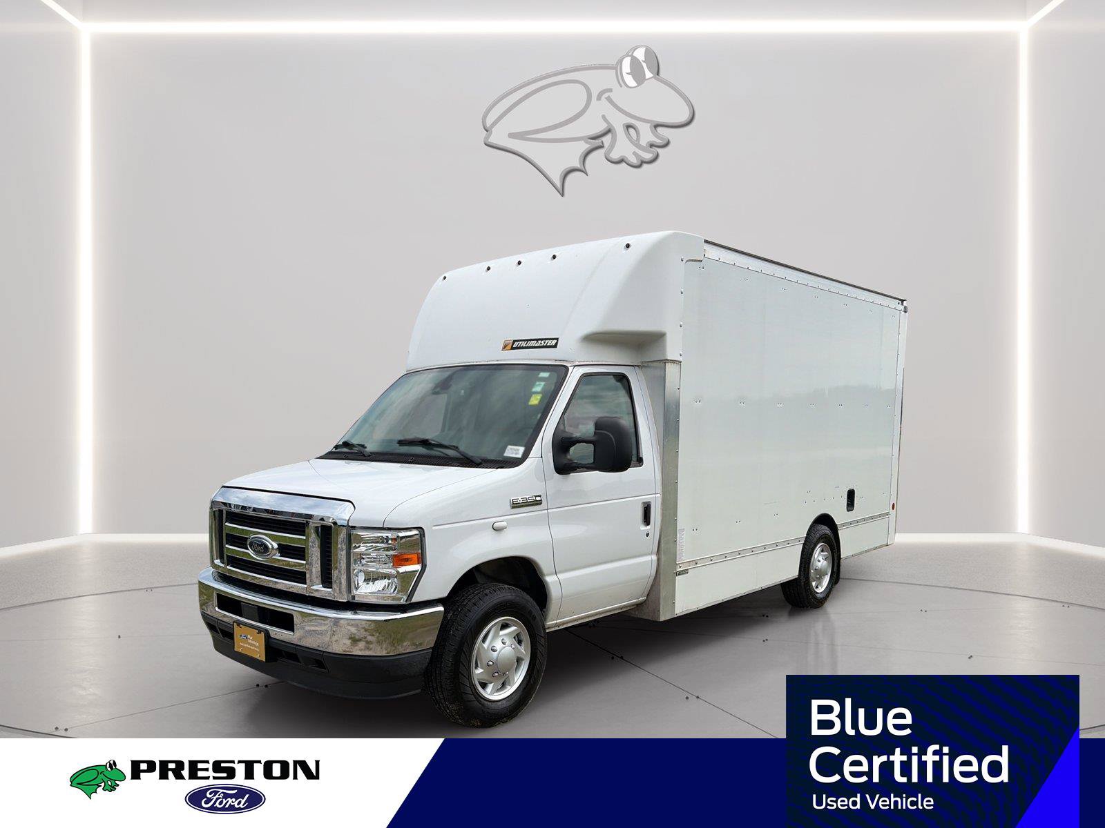 Certified 2022 Ford E-350 and Econoline 350 Super Duty RWD image 1